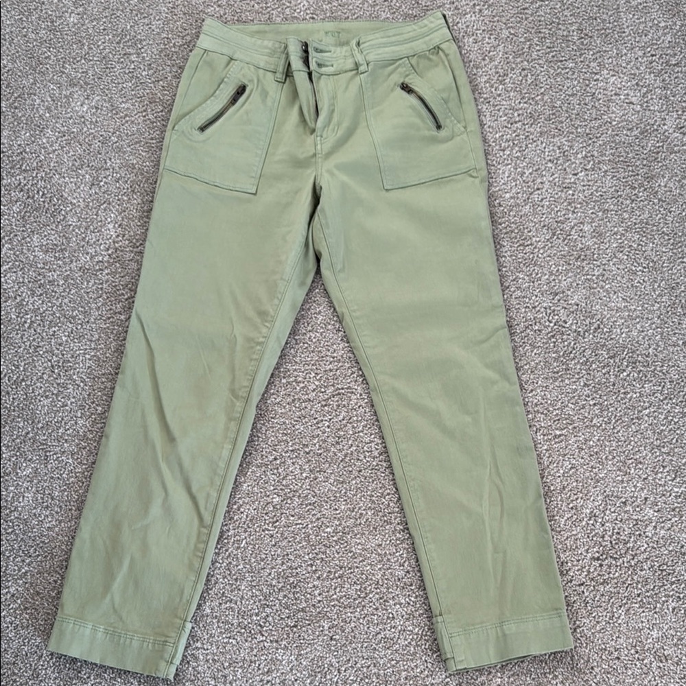 Women's Mint Green Cropped Casual Pants - Kut - Size 8